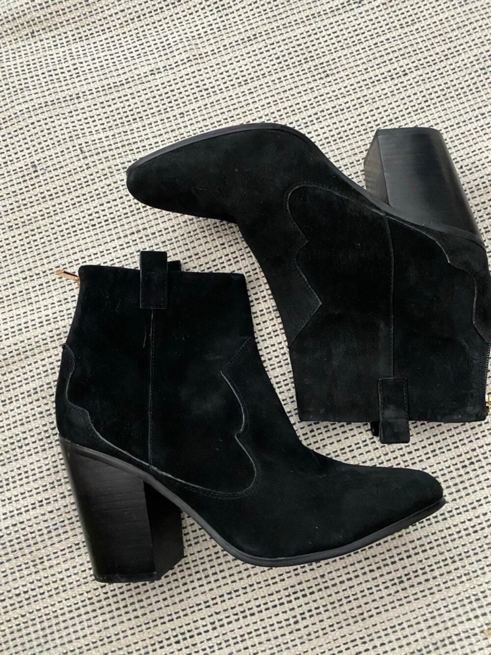 Revolve Raye Black Leather Booties | 40
